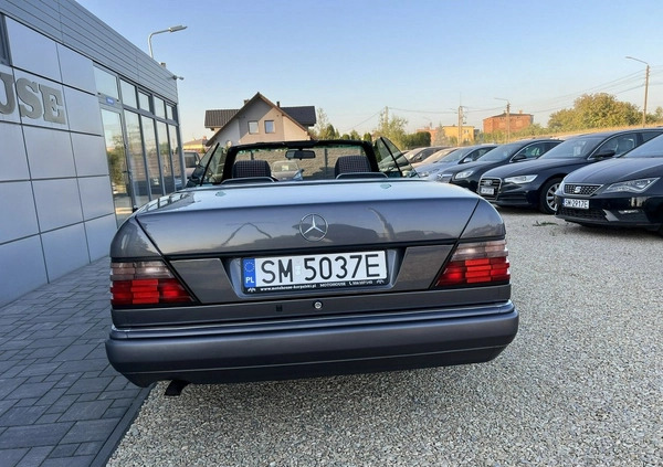 Mercedes-Benz Klasa E cena 79900 przebieg: 241000, rok produkcji 1995 z Wołomin małe 352